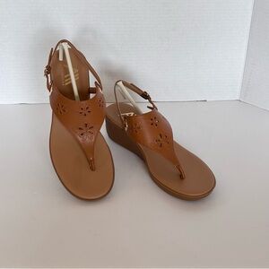 NWOT AEROSOLES Light Brown Floral Cutout Sandals Size 8